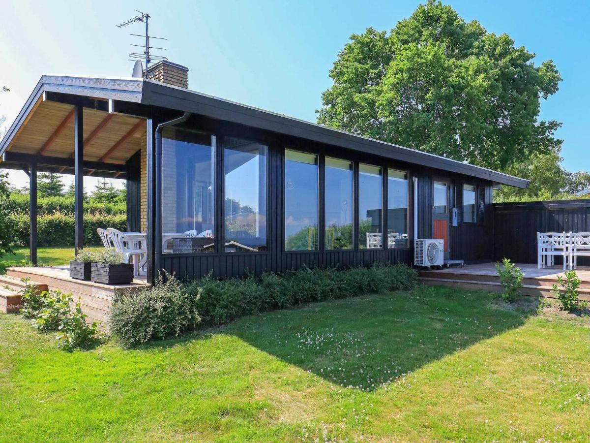 6 Person Holiday Home In Hesselager Kamer foto