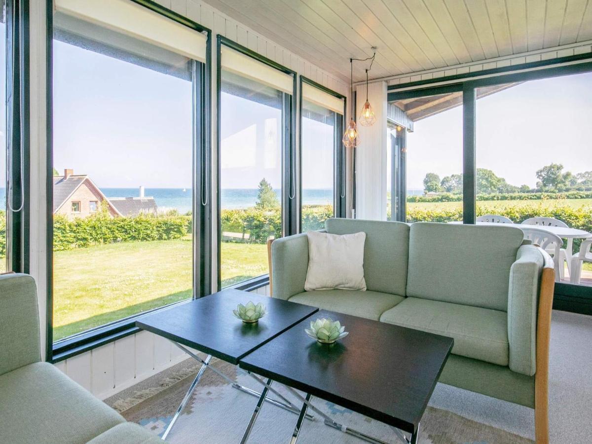 6 Person Holiday Home In Hesselager Buitenkant foto