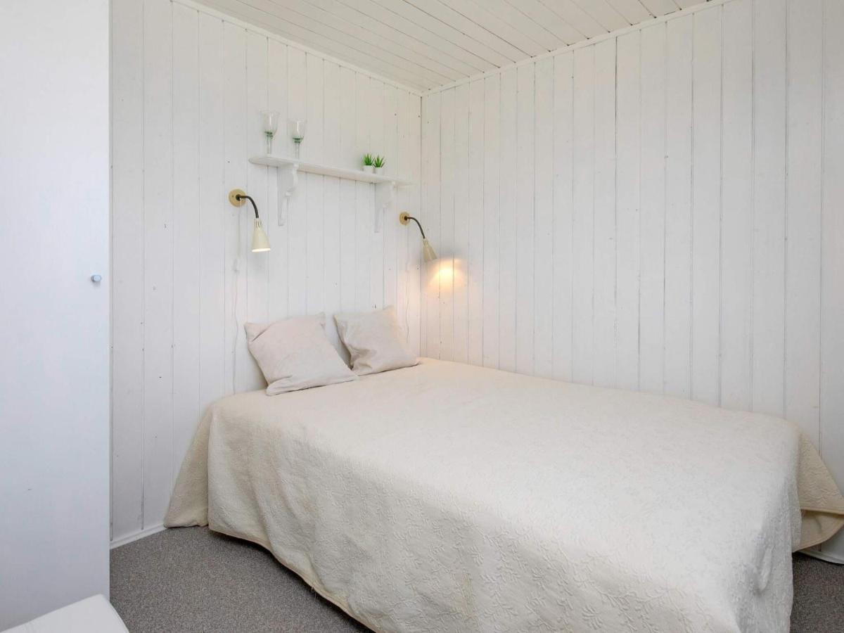6 Person Holiday Home In Hesselager Buitenkant foto