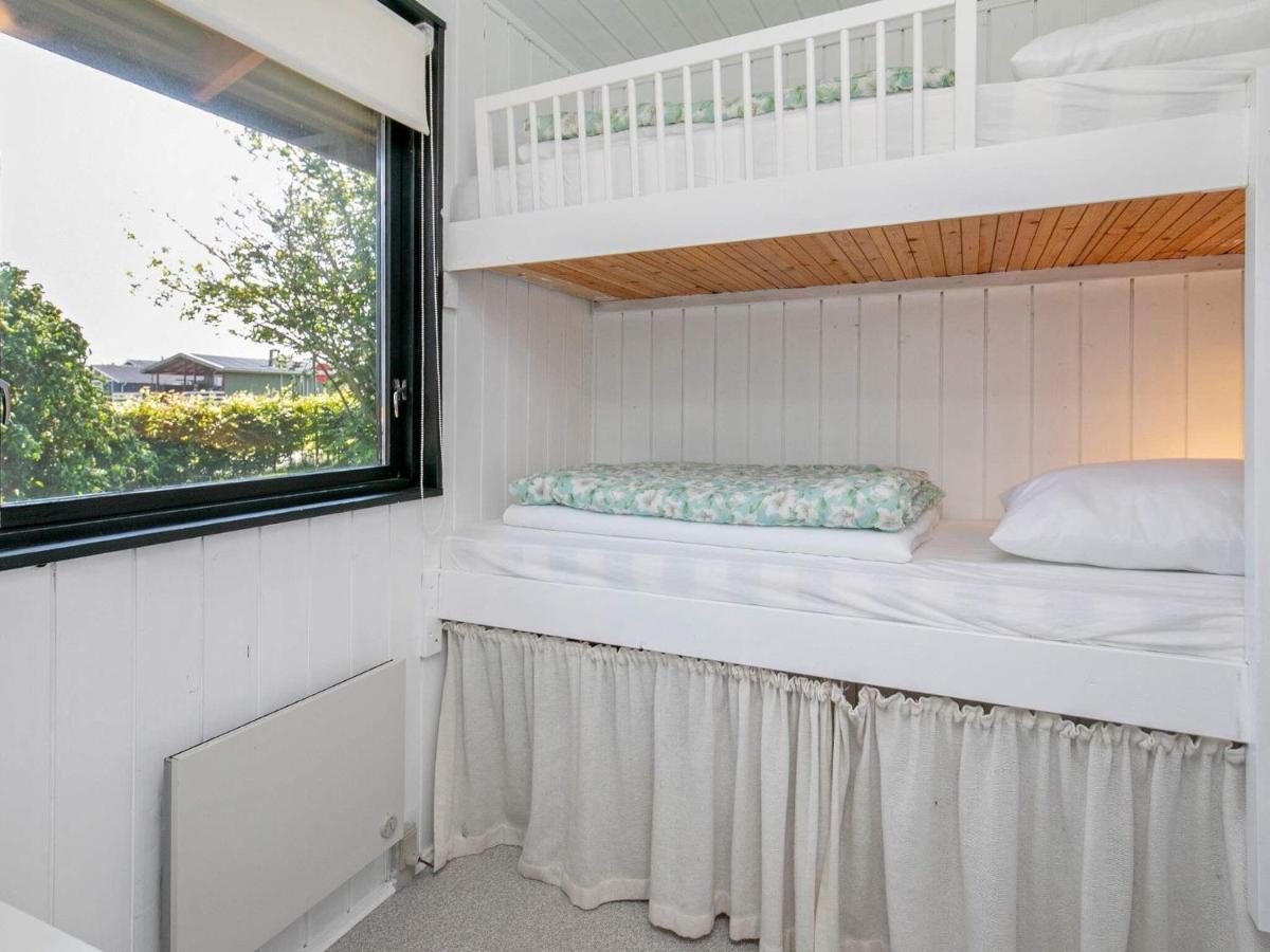 6 Person Holiday Home In Hesselager Buitenkant foto