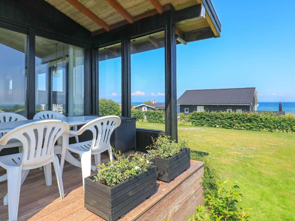 6 Person Holiday Home In Hesselager Buitenkant foto
